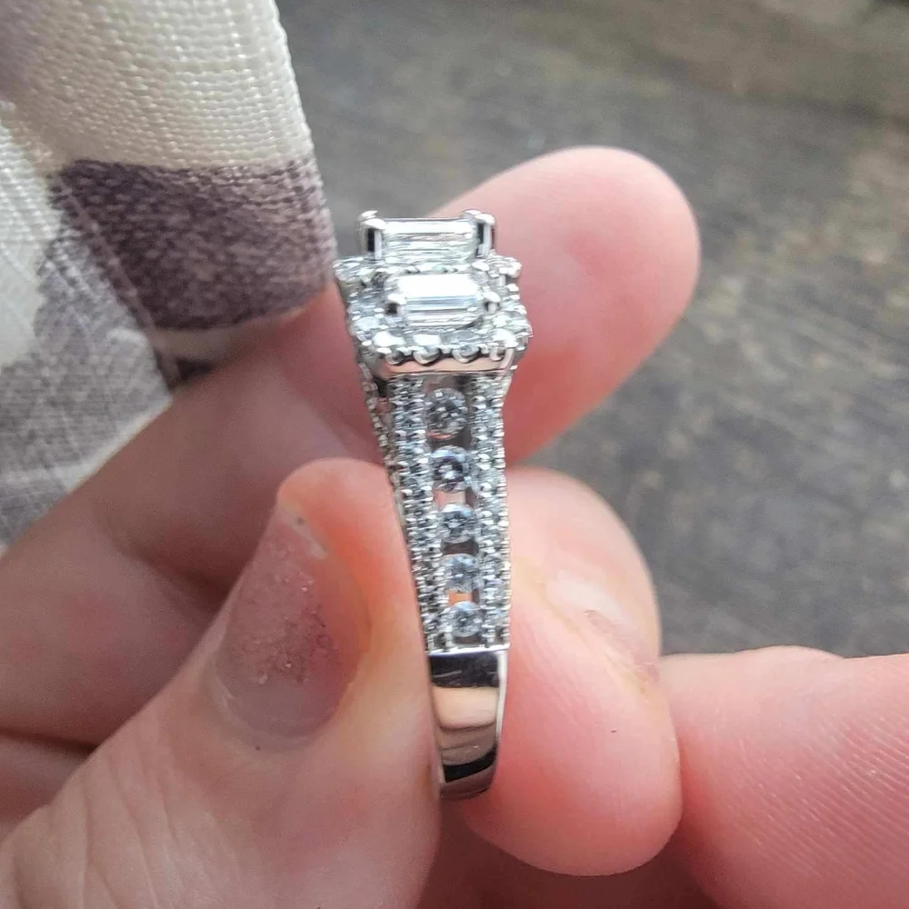 Wedding ring - Picture 7 of 11